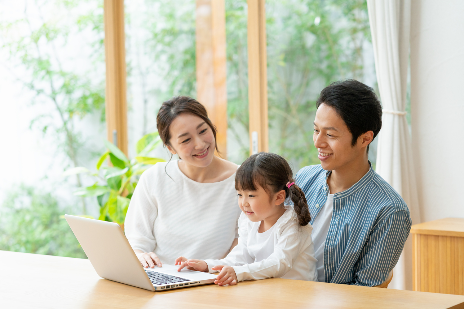 お子様とご一緒に楽しくレッスン